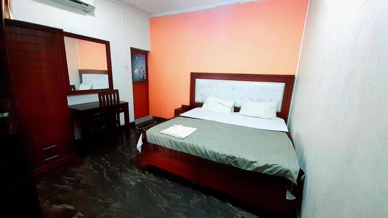 קולומבו Sajana Grand Metro Hotel מראה חיצוני תמונה
